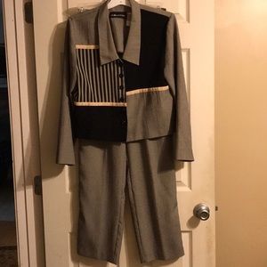 Sag Harbor two piece pants suit